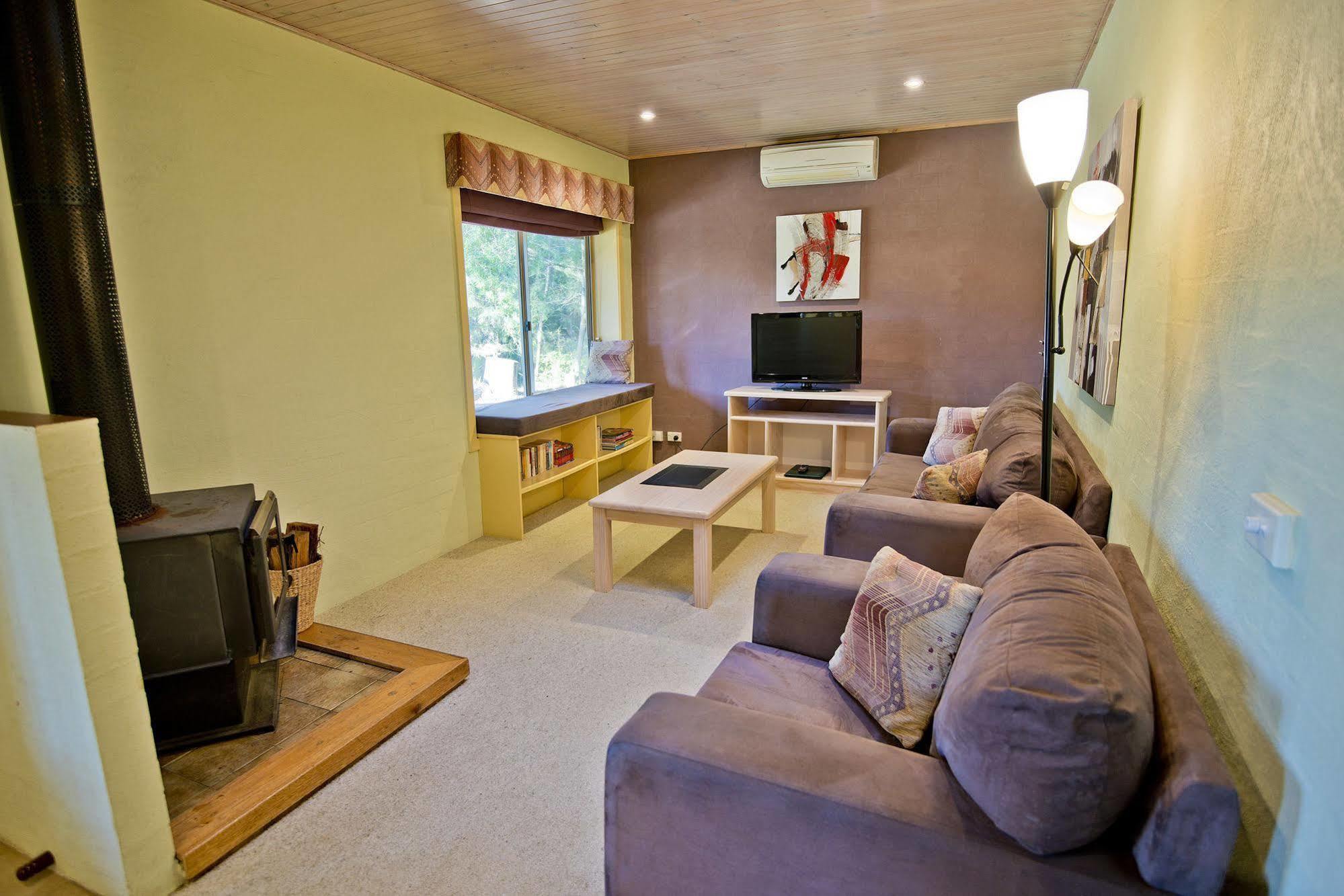 Kianinny Bush Cottages Tathra Exterior photo